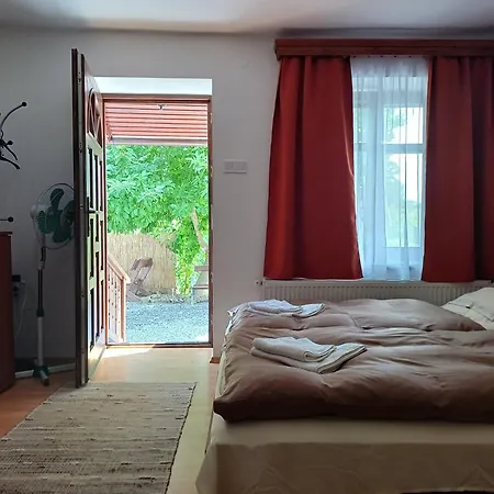 Kazsimer Vendeghaz Erdohorvati